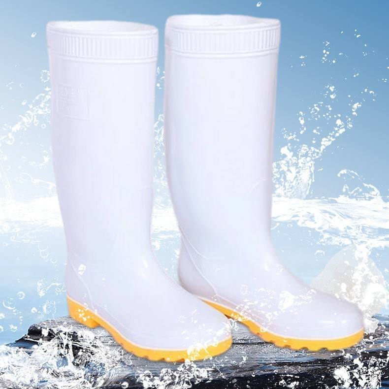 PVC 레인부츠와 고무 레인부츠, 어떤 소재가 당신의 필요에 맞을까요?